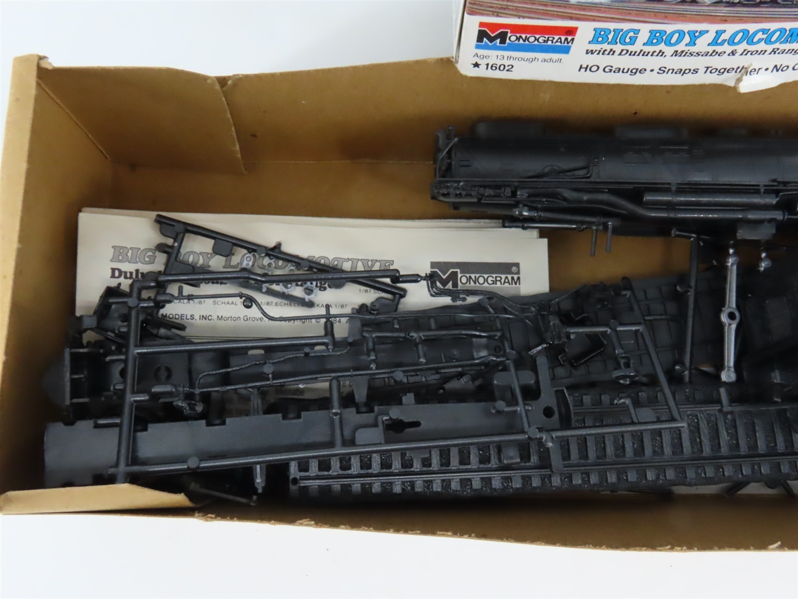 HO Monogram Snap-Tite Kit 1602 Undecorated 4-8-8-4 Big Boy Steam – STATIC MODEL