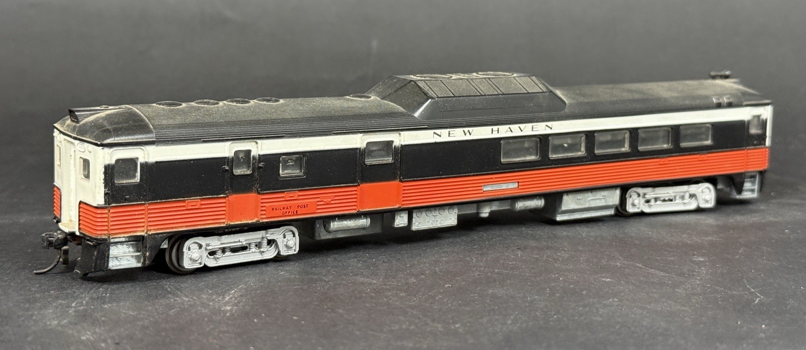 Vintage Athearn New Haven Railway Post Office HO Scale Electric Train Locomotive