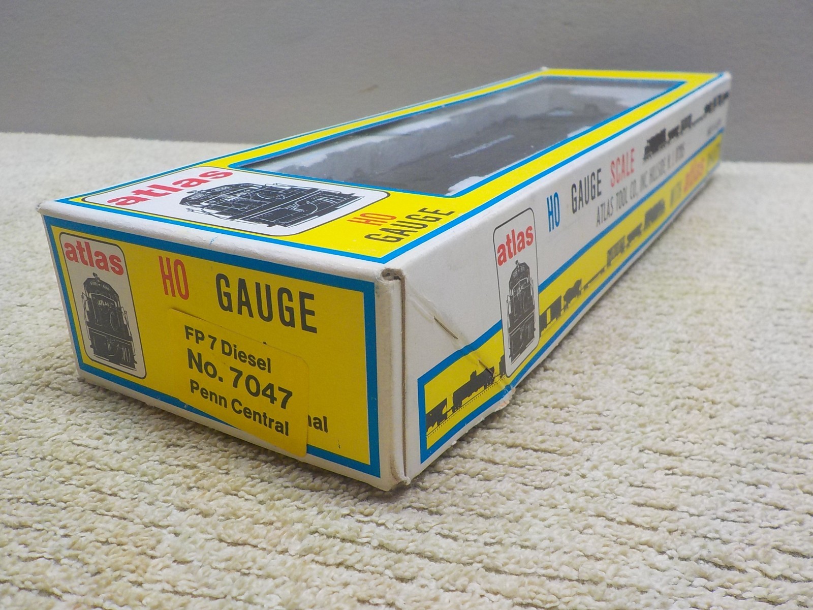 HO Scale NOS Atlas, FP-7 Diesel Locomotive, Penn Central, Black 7047