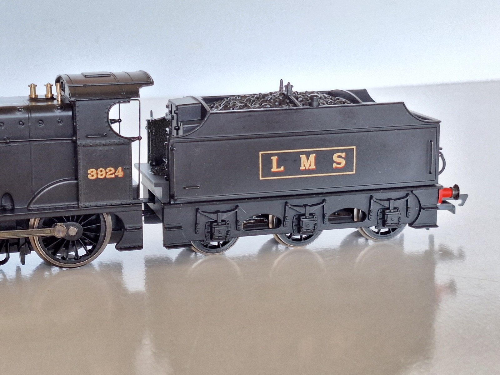 Hornby R30221 DCC Fitted. The Railway Children. Excellent Cond. OO Scale. Boxed.