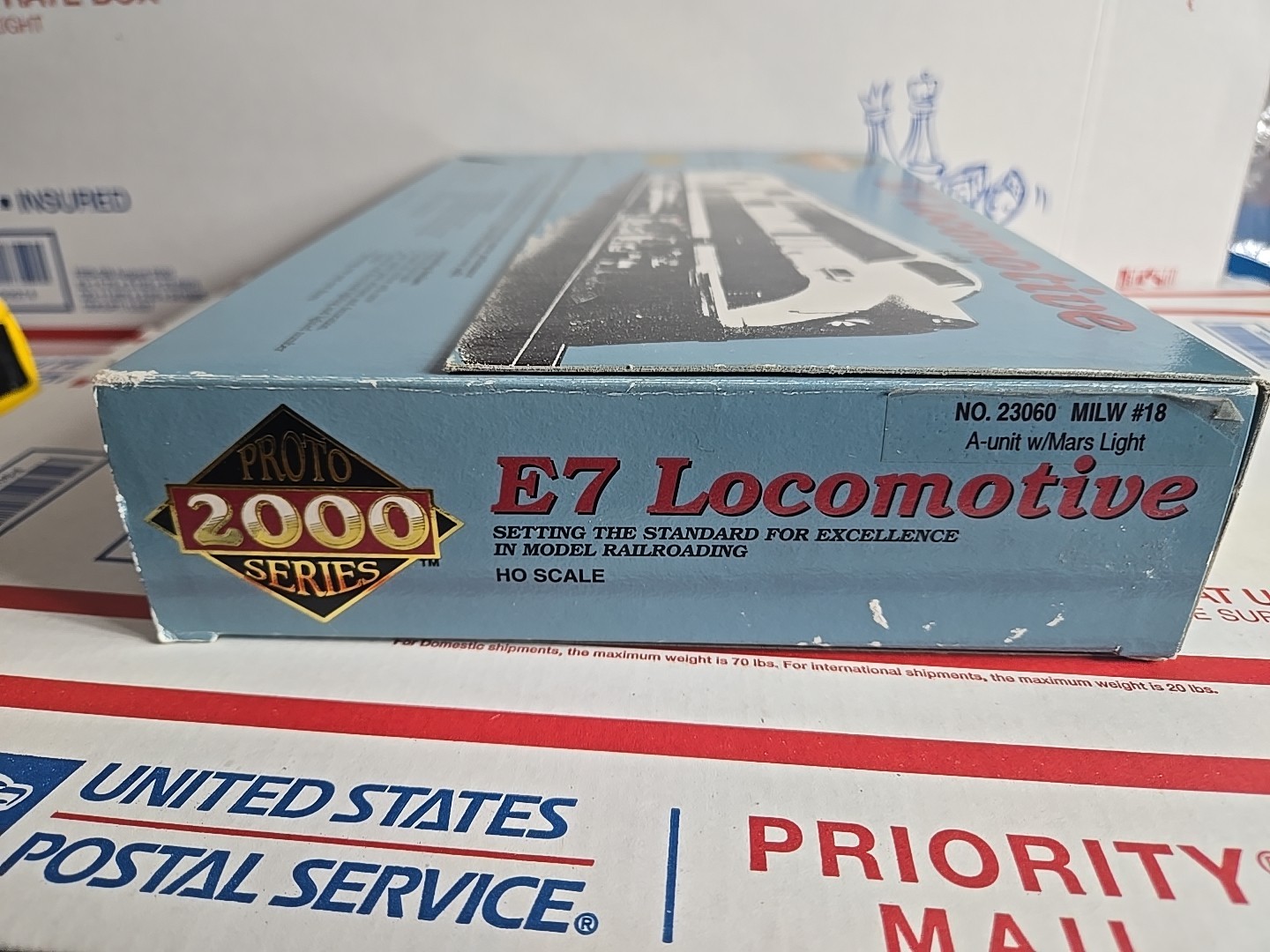 PROTO 2000 HO E7 MILWAUKEE ROAD LOCOMOTIVE #18 A-UNIT w/ Mars Light