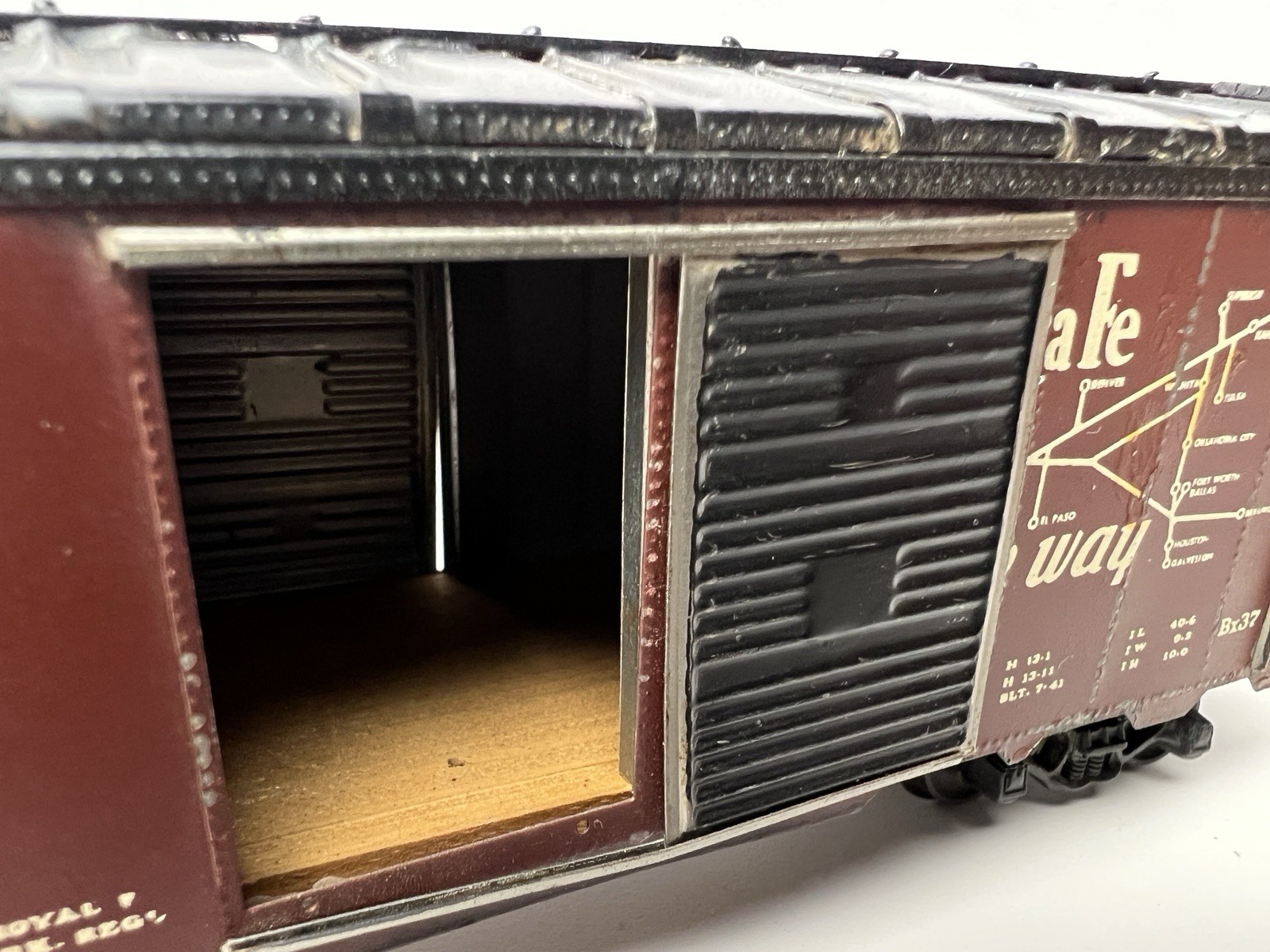 Santa Fe HO Scale Boxcar / A.T.S.F. #141529 / The Grand Canyon Line Metal & Wood