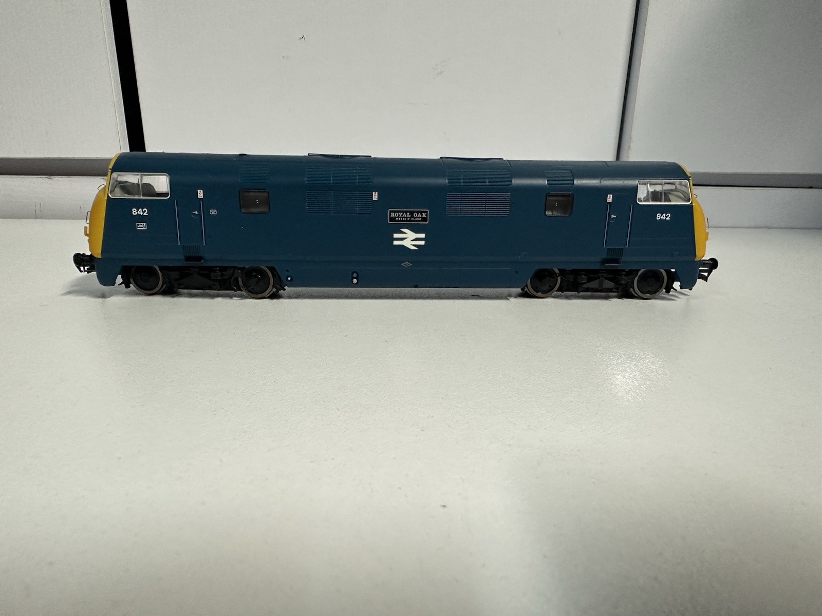BACHMANN 32-067 CLASS 43 WARSHIP 842 ‘ROYAL OAK’ BR BLUE 21 DCC READY BOXED