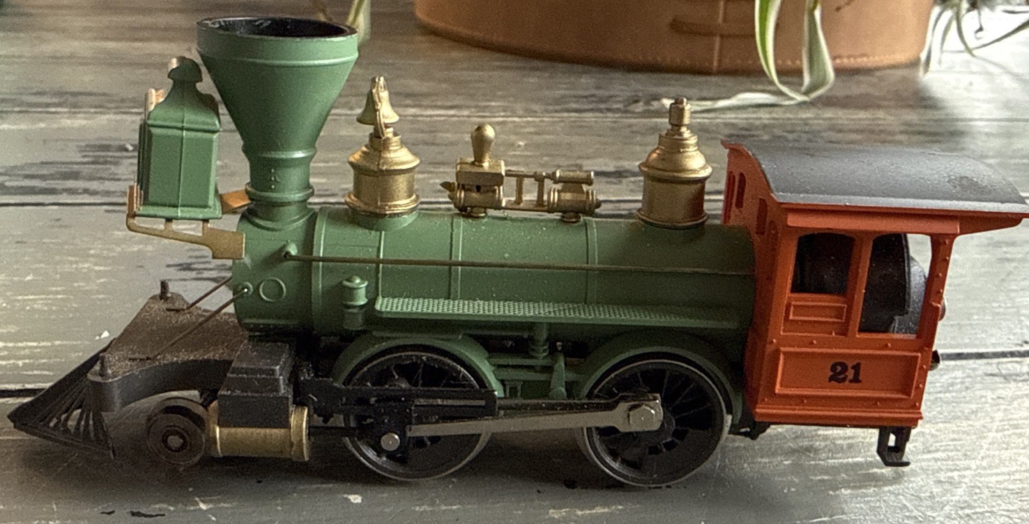 HO? Scale Steam Locomotive Engine #21 Green/Orange Vintage Style Train Untested