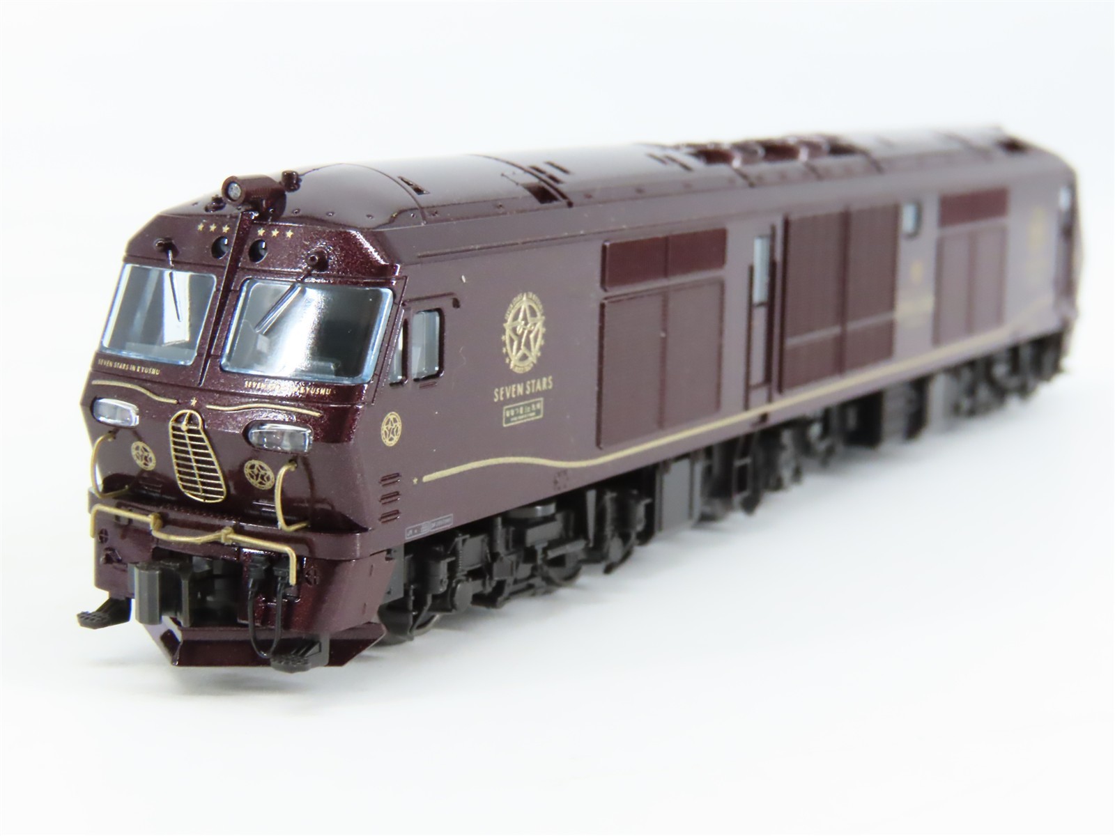 N KATO 10-1519 Cruise Train “Seven Stars in Kyushu” DF200 Diesel Passenger Set