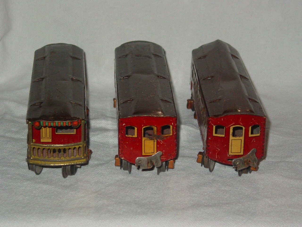 Lionel Jr. Passenger Train Set with (1) #1690 (1) 1691 Lionel (1) # 1690 Ives