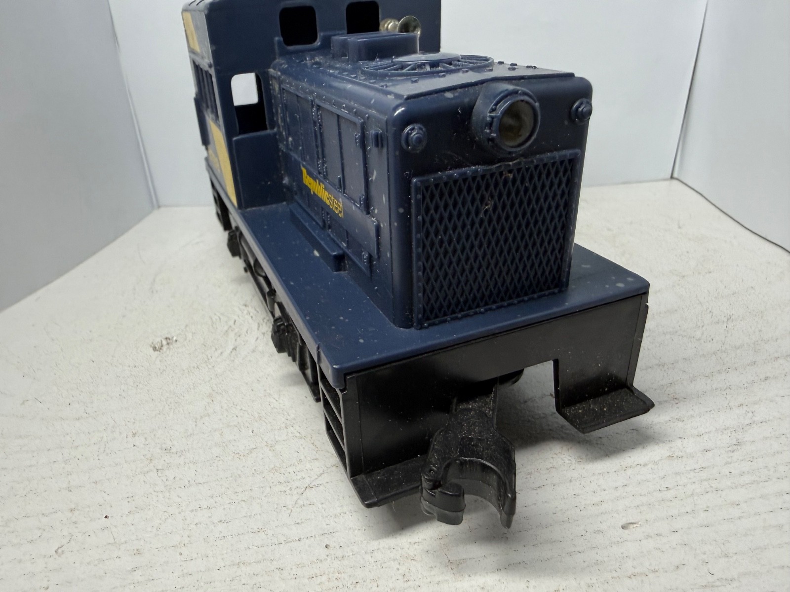 Lionel 8769 Republic Steel Diesel Switcher Engine Locomotive(no motor )