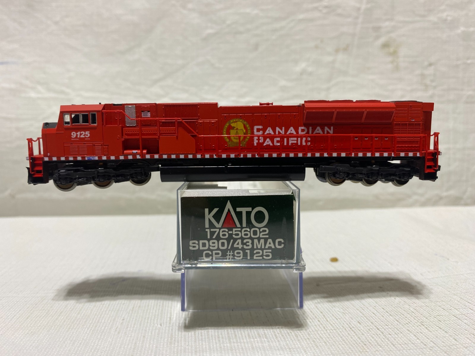 N Scale 176-5602 Kato USA Canadian Pacific SD90/43MAC w/DCC RD#9125
