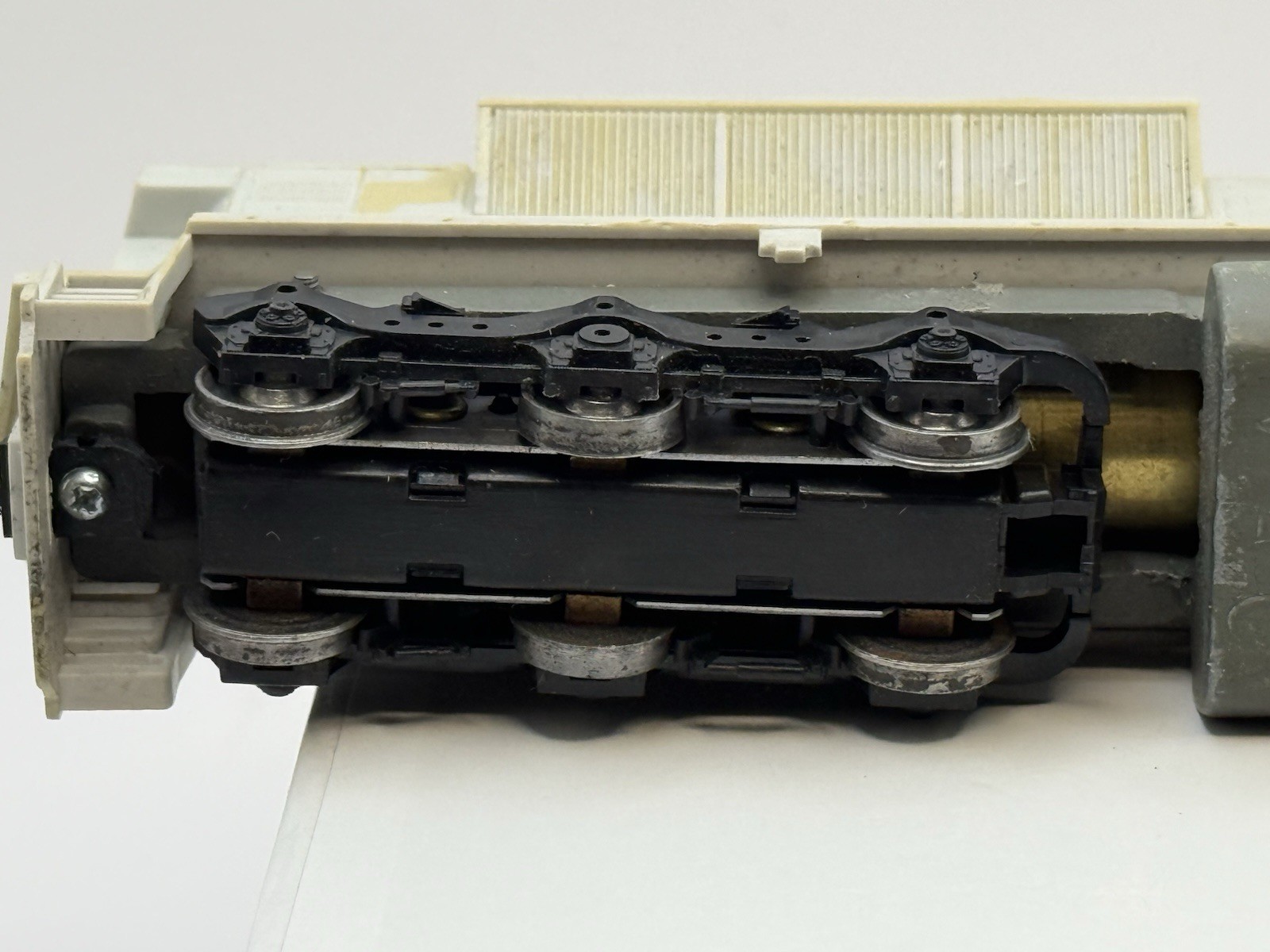 Rail Power HO Scale SD90MAC Undeclared Locomotive Shell And Chassis Kit 547