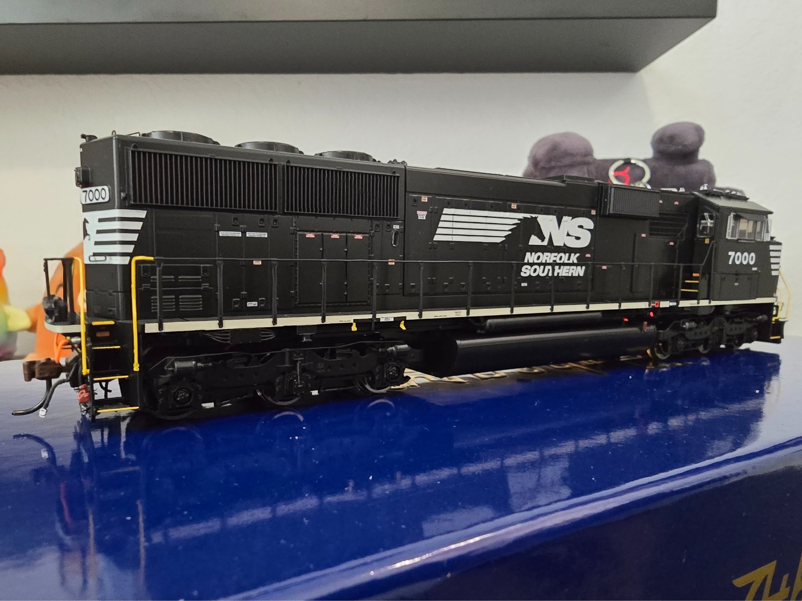 Athearn Genesis HO SD60E Norfolk Southern 7000 DC (DCC Ready) ATHG65195