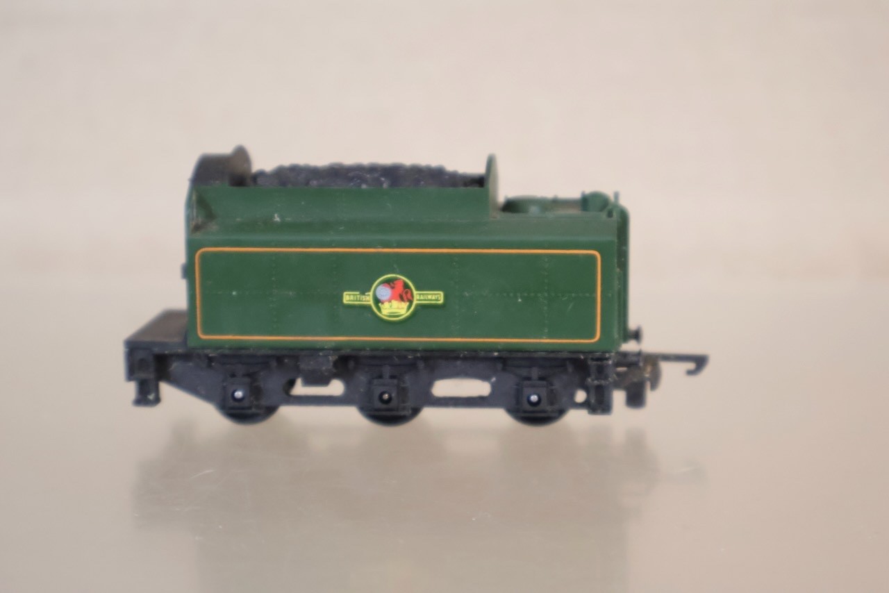 TRIANG T98 TT TENDER for T97 BR 4-6-2 BRITANNIA LOCOMOTIVE 70000 & BOADICEA op