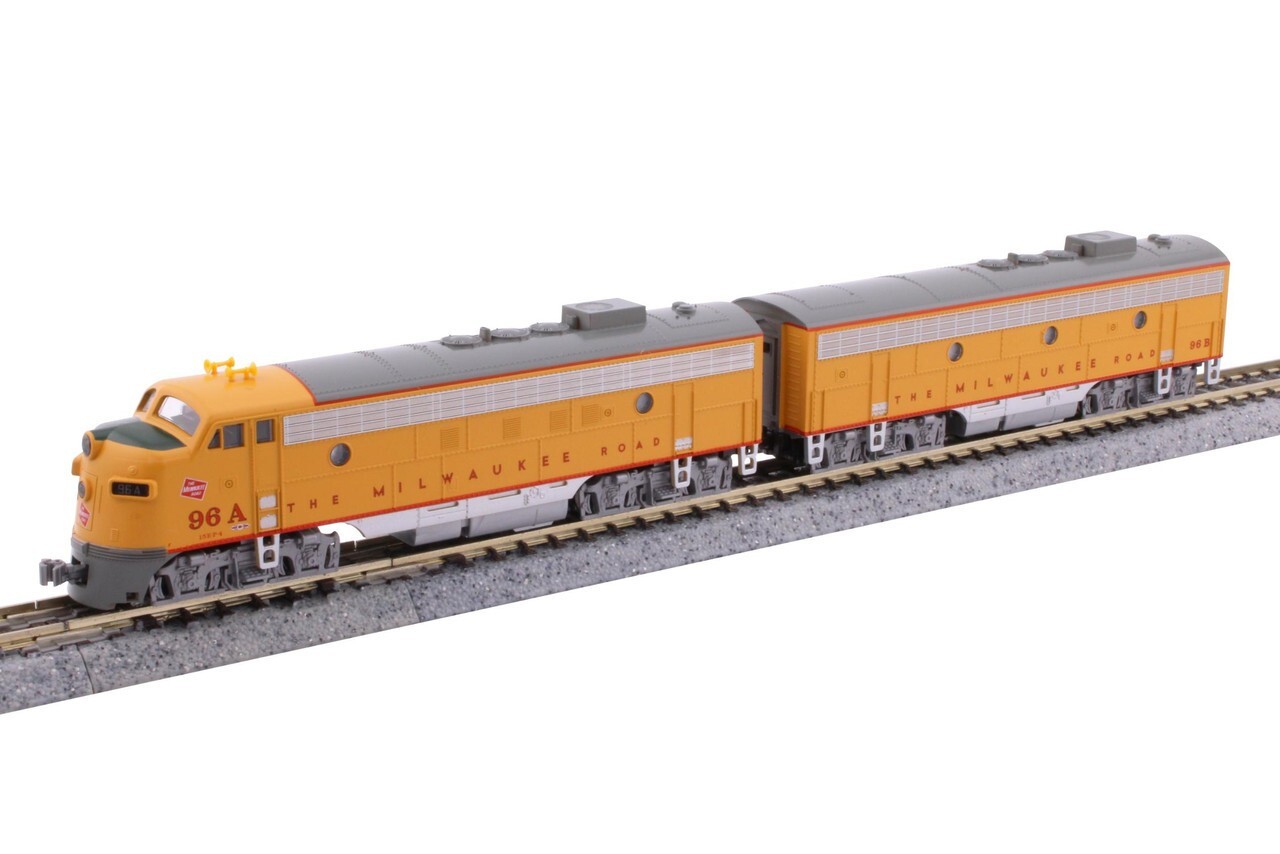 KATO ~ N Scale ~ EMD FP7A + F7B DC Silent Milwaukee Road ~ 96A, 96B ~ 106-0432