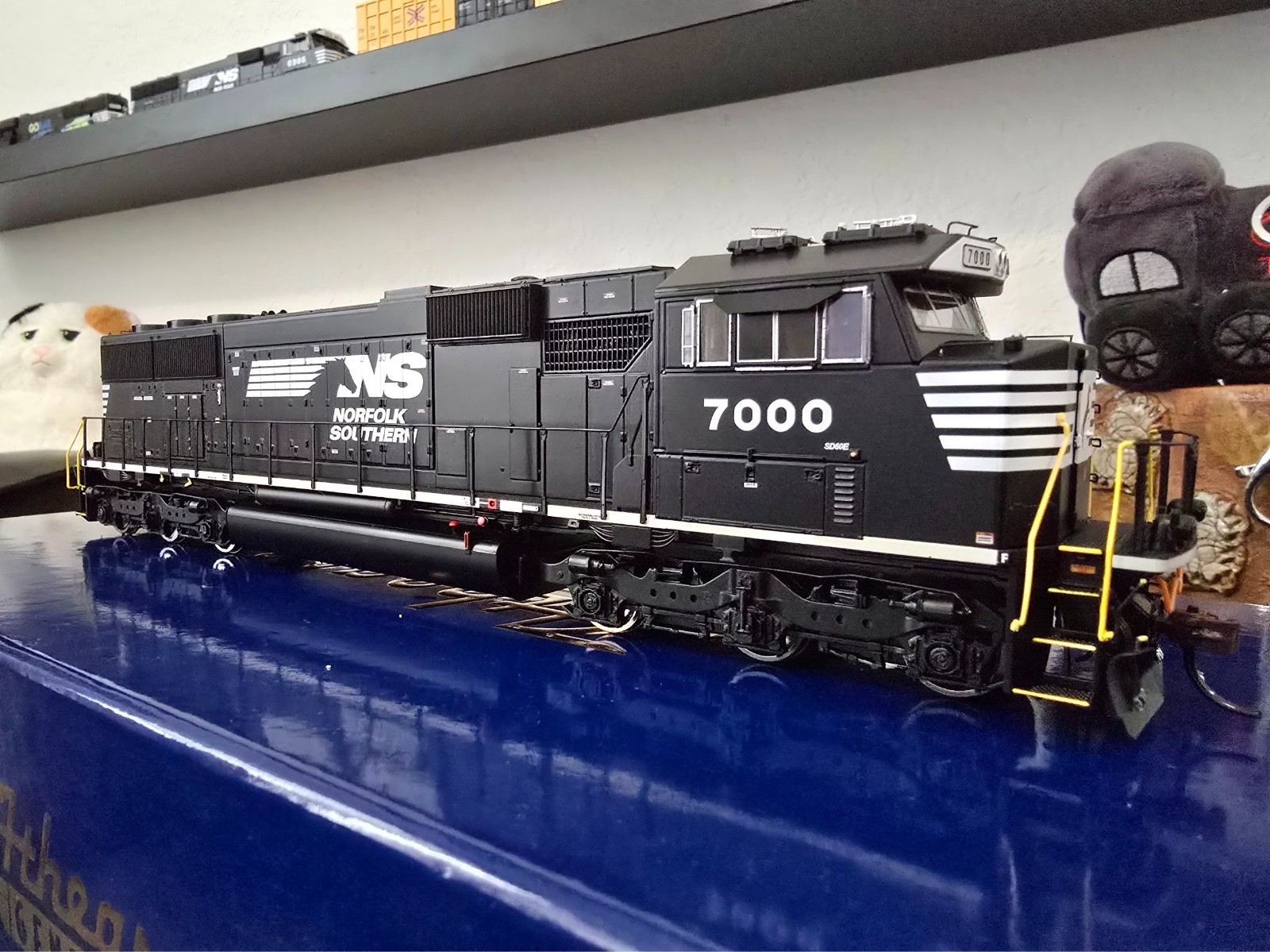 Athearn Genesis HO SD60E Norfolk Southern 7000 DC (DCC Ready) ATHG65195