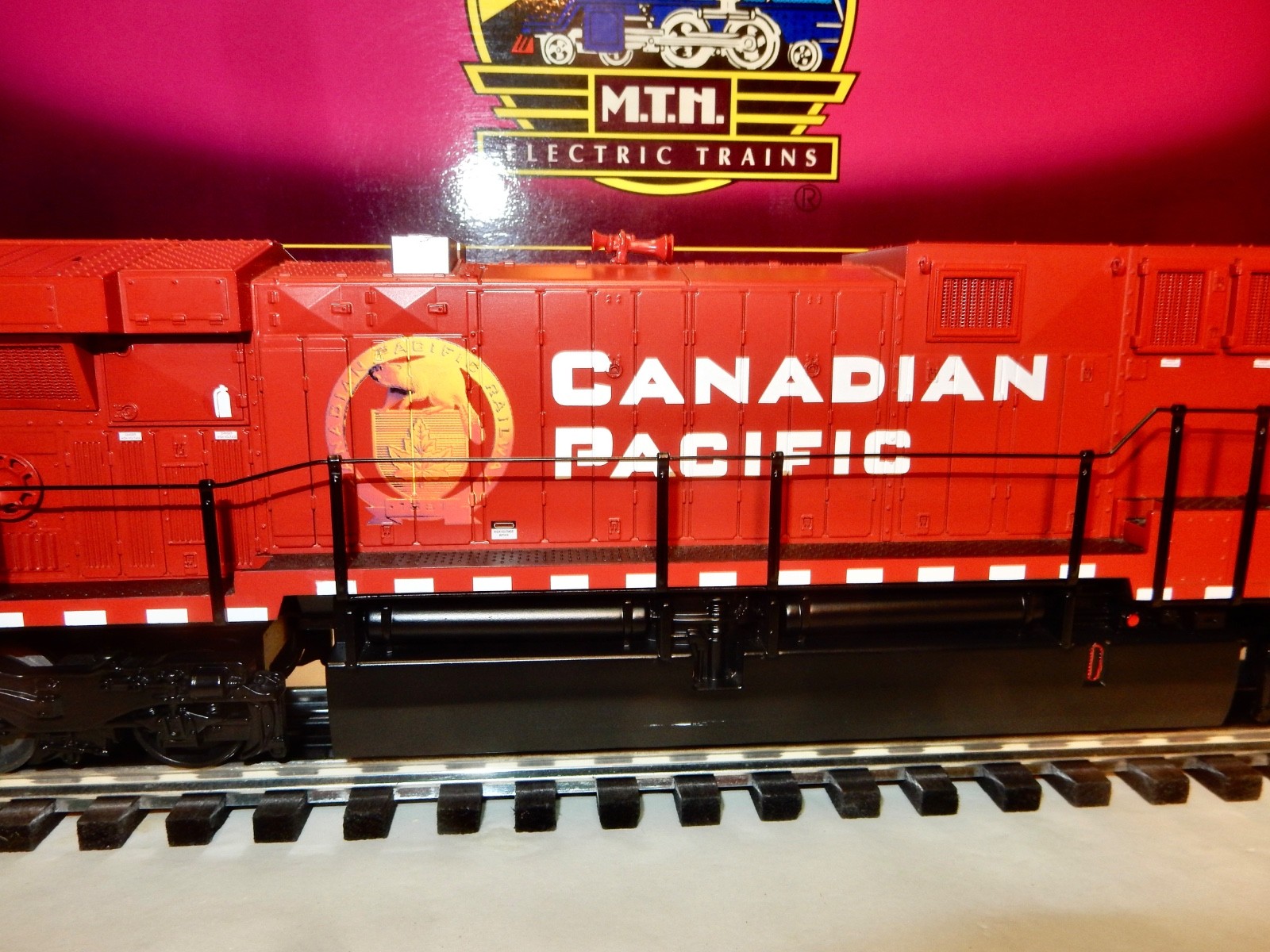 MTH Premier #20-2508-3 Canadian Pacific AC6000 Diesel DUMMY engine-lnwthbox look