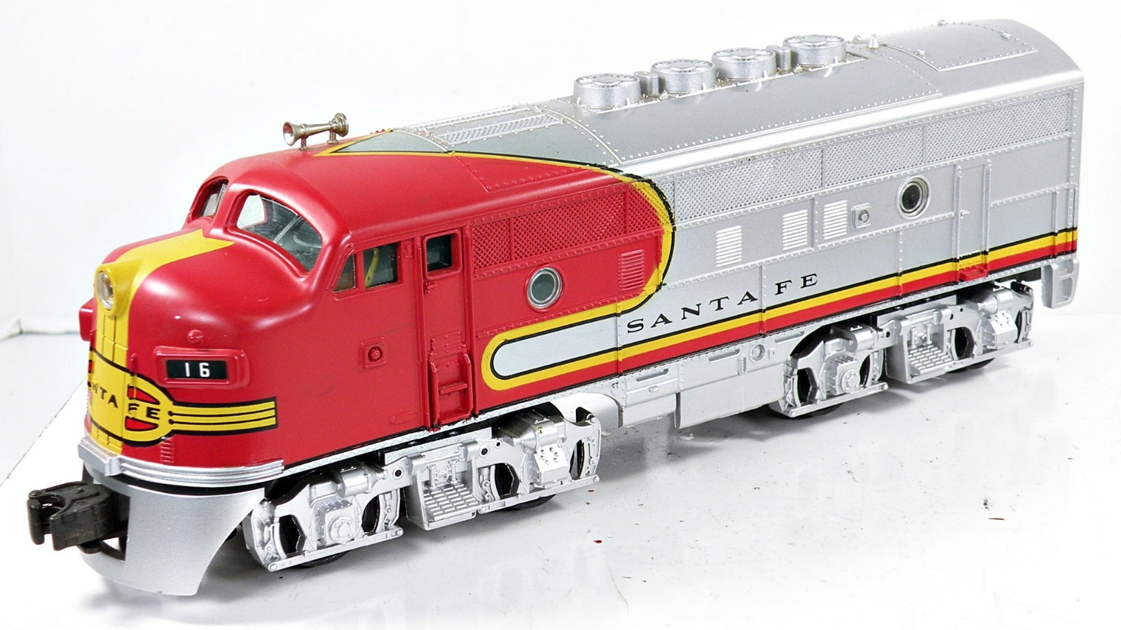 MTH 30-4021-0 Santa Fe F3 Diesel Set w/3-Pass.Cars Track & Transformer 1998