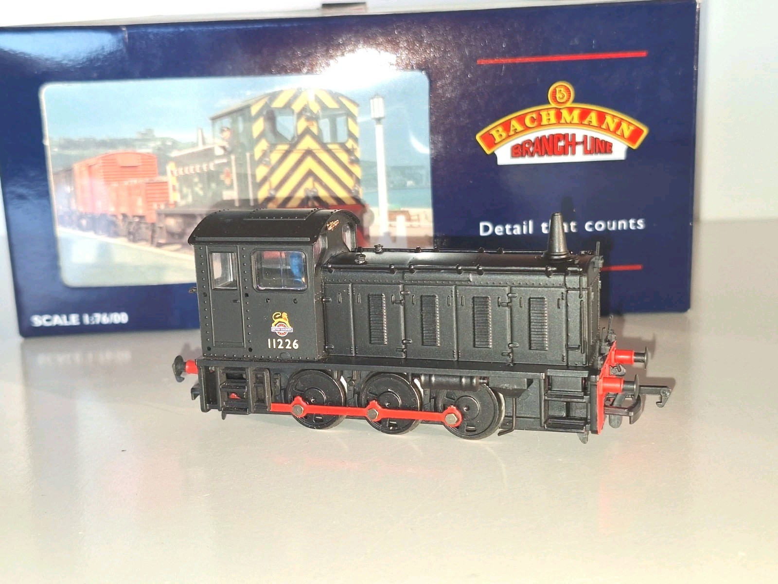 Bachmann 31335 04 Diesel Loco. New Old Stock. Mint Cond.2 Rail DC Boxed.OO Scale