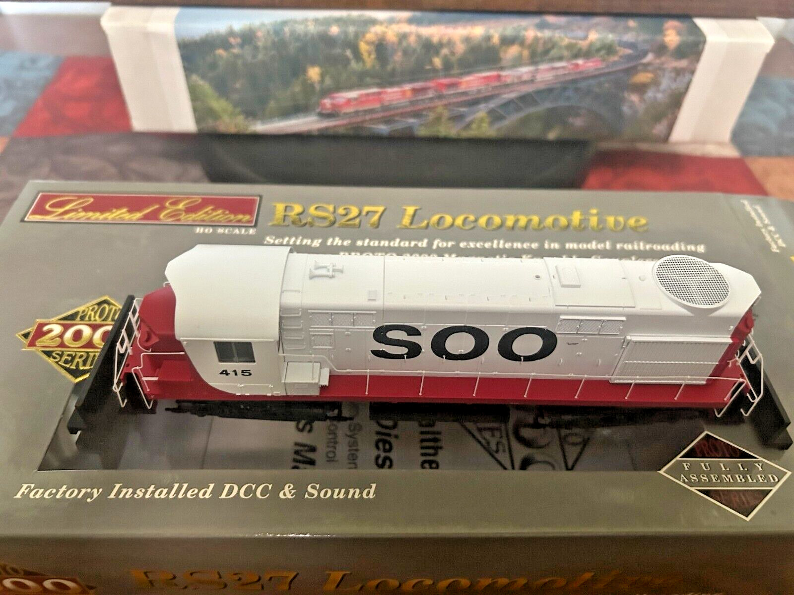 SOO LINE RS27 LOW HOOD ROAD SWITCHER LOCO DCC / “QUANTUM SOUND” HO Scale NEW OOP