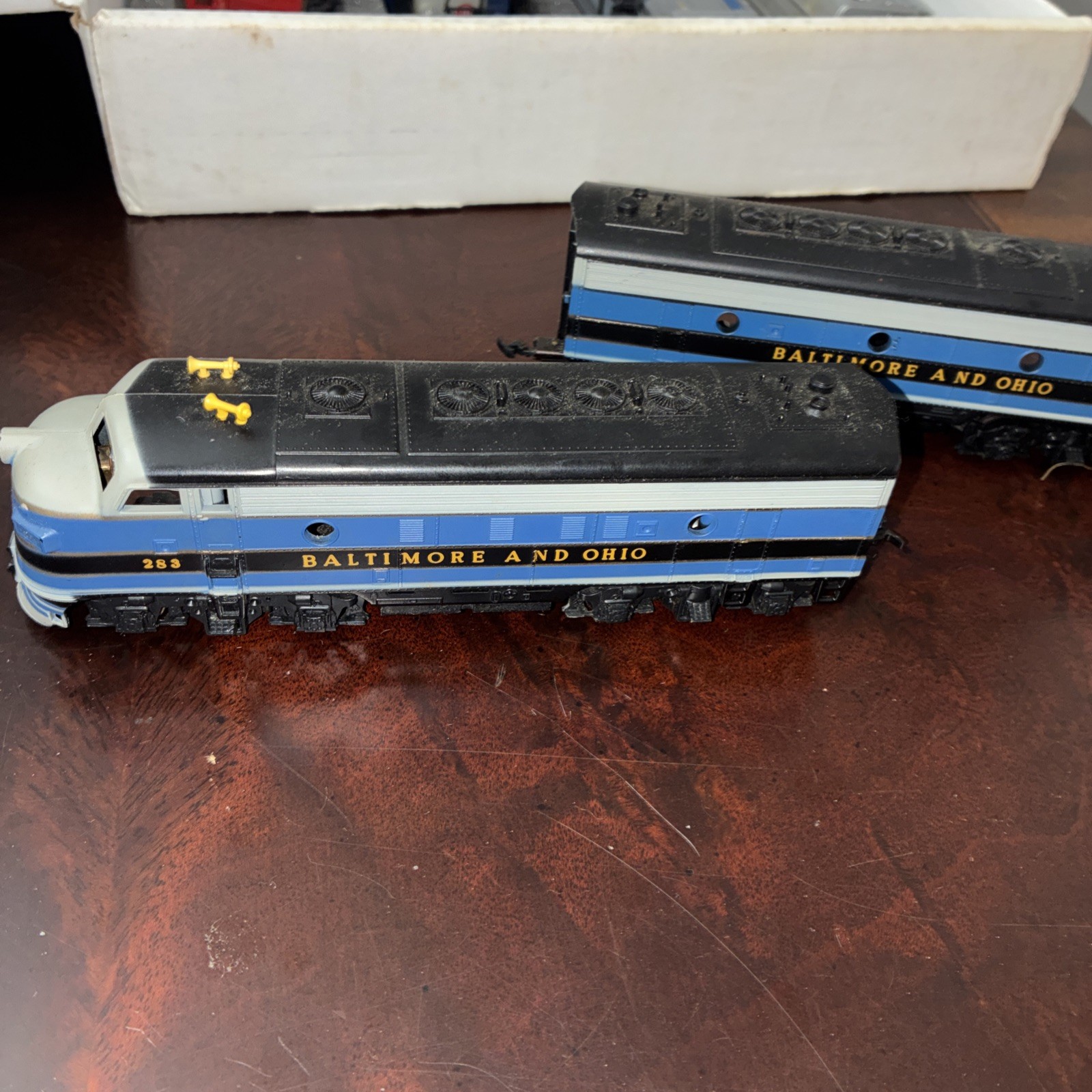 TYCO Mantua HO Baltimore And Ohio F9 Diesel Engine 283 And Car
