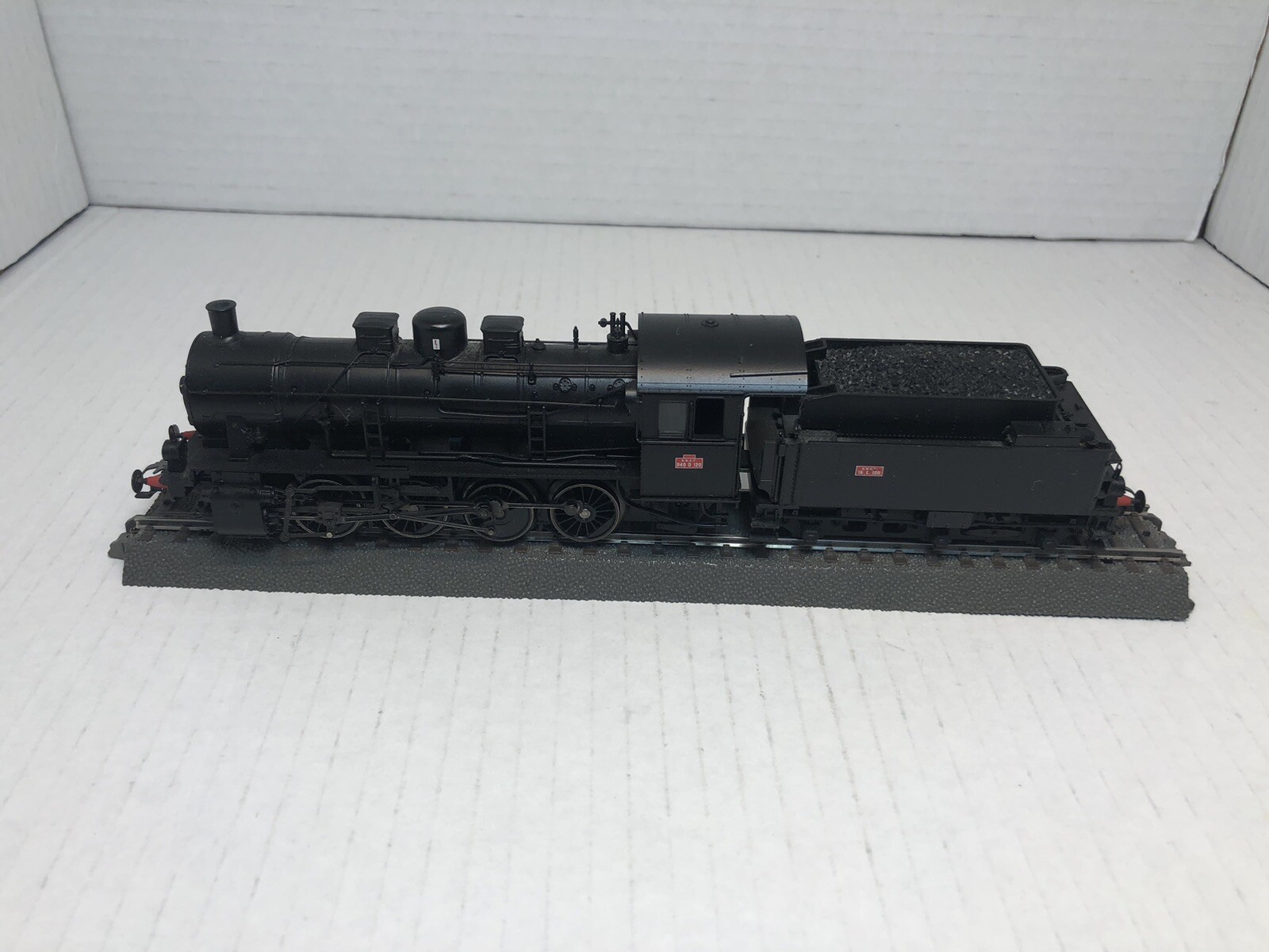 Marklin 37552 HO Scale Series 040 D Freight Steam Locomotive with Tender