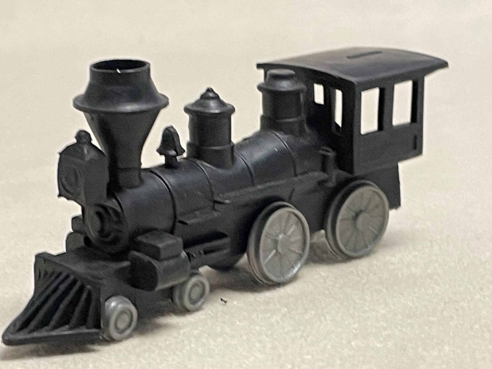 GENERAL STEAM LOCOMOTIVE 3.5″ Mini Train, Vtg 1960s Hong Kong Molded Plastic Toy