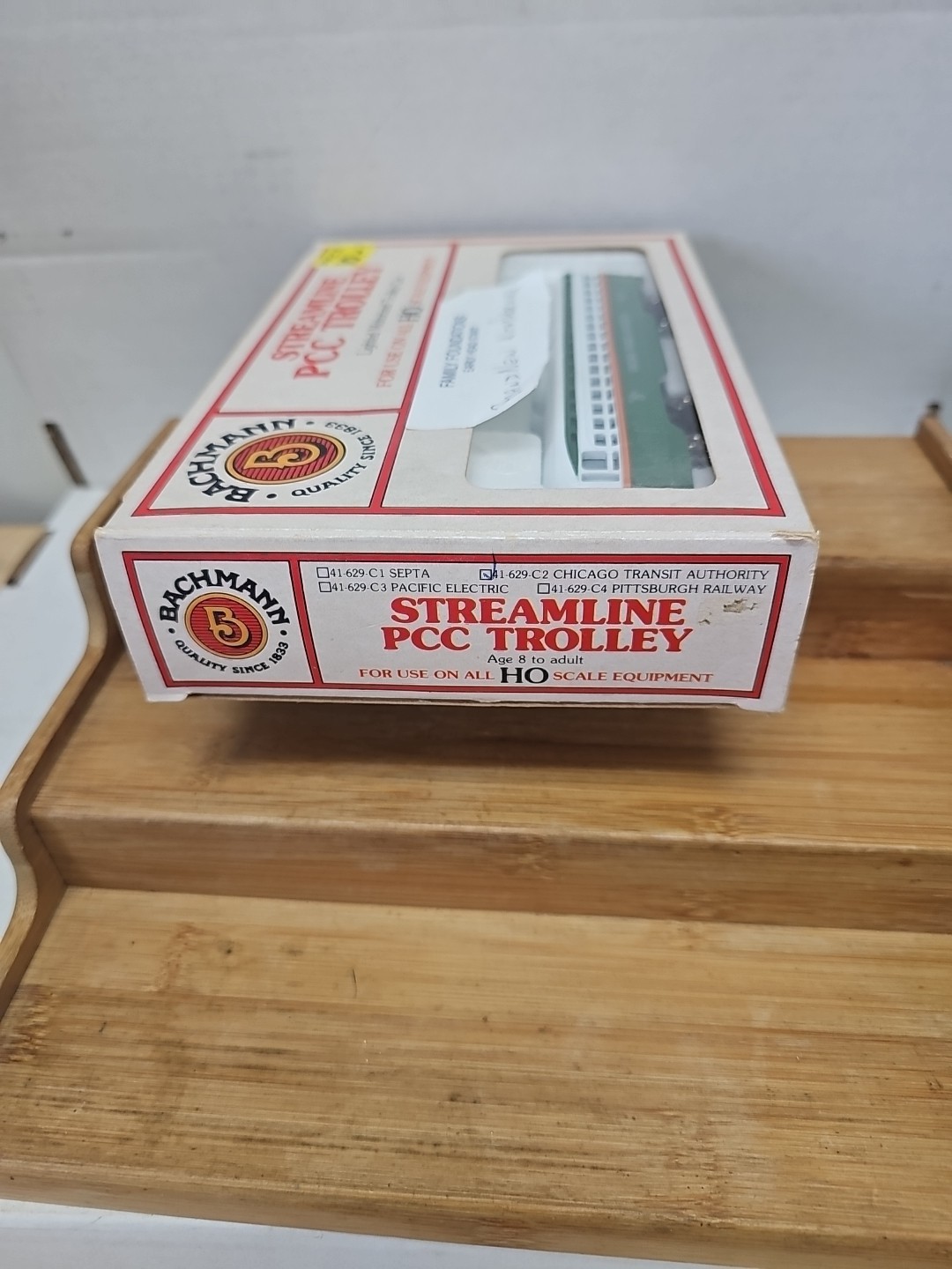 Bachmann Chicago Transit Authority CTA Streamline PCC Trolley Ho Scale Train