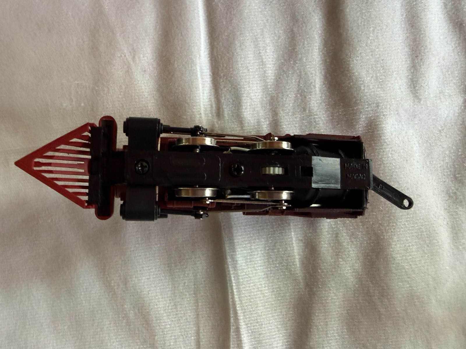 IHC Virginia & Truckee 8010 0-4-0 Old Timer HO Steam Locomotive (Red) Bcoupler