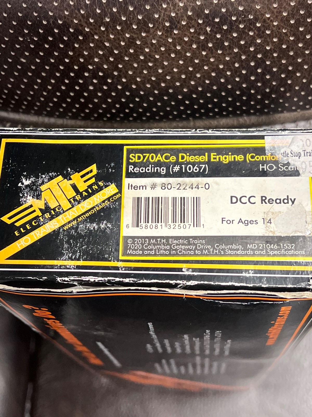 MTH HO #80-2244-0, SD70ACe Diesel Locomotive, Reading (Bee-Line), #1067 DCC Rdy.