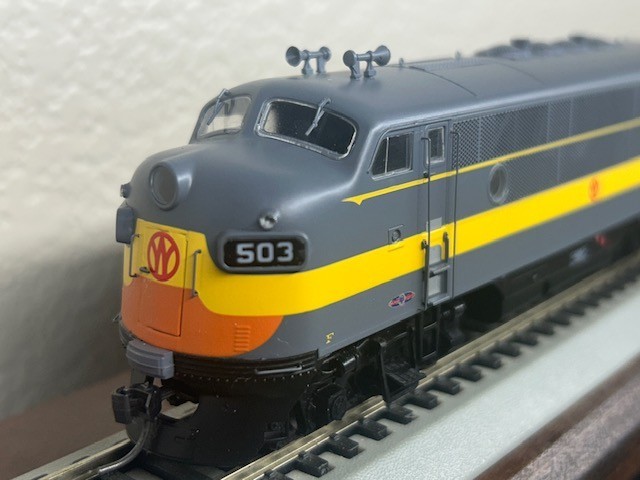NEW YORK ONTARIO & WESTERN F3A unit EMD DIESEL LOCO- DC / DCC Ready HO Scale NEW