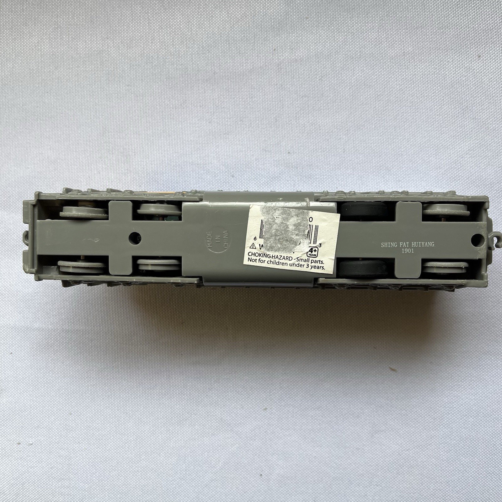 Freight Locomotive Pull Back Power Blue,Yellow & Silver #1872 NY &IL Die Cast