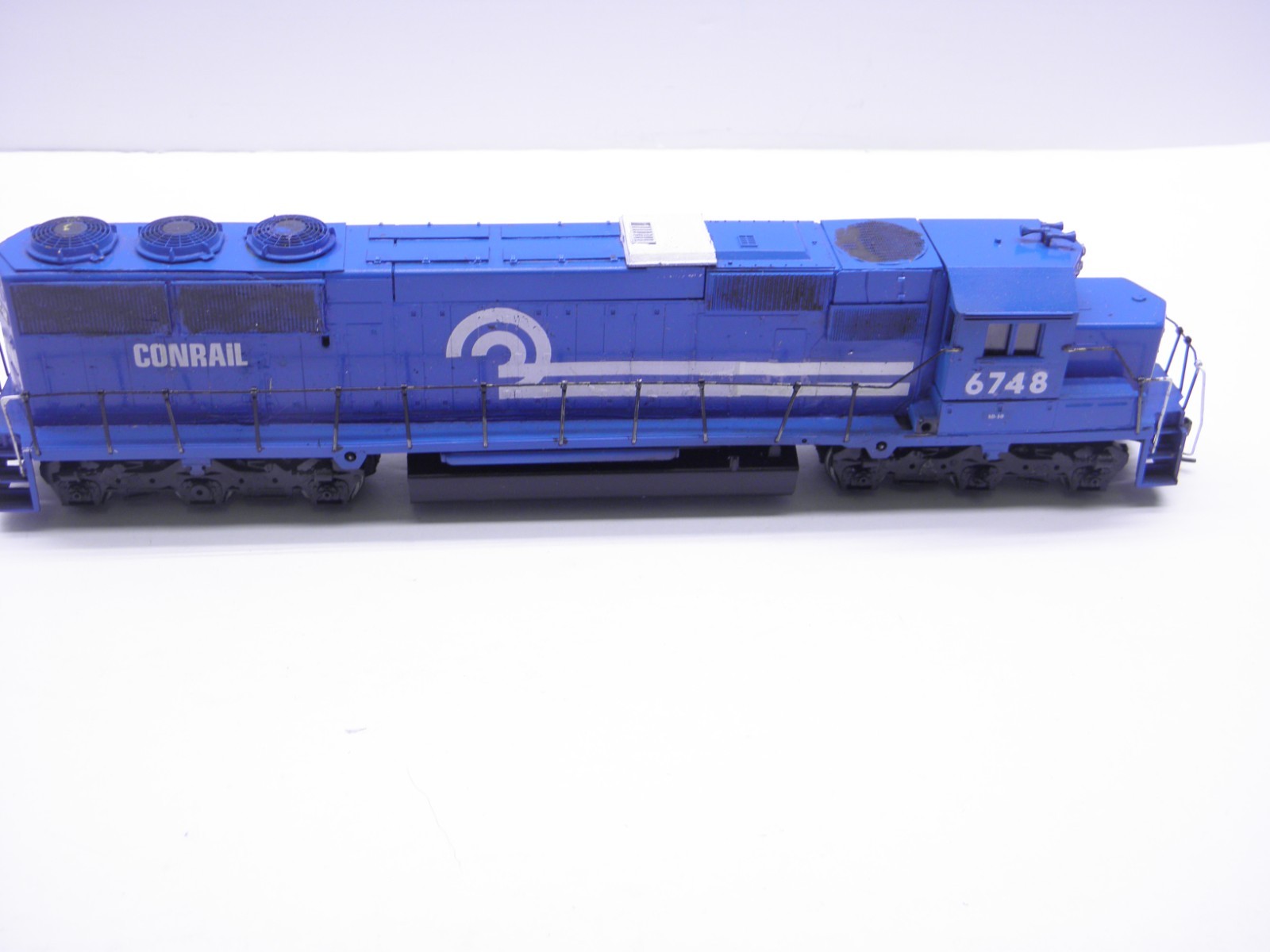 ATHEARN SD 50 LOCOMOTIVE CONVERTED TO DCC- CONRAIL #6748 HO SCALE