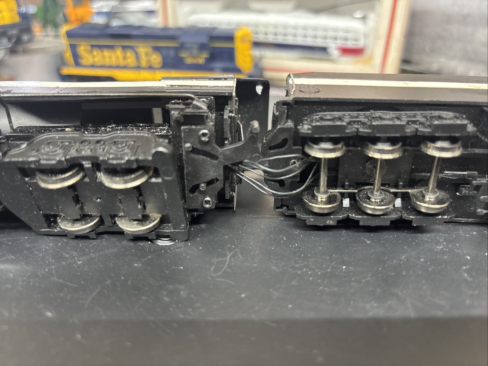 Ho Scale Bachmann Spectrum N&W J 4-8-4 DCC Silent – RUNS Needs Cleaning