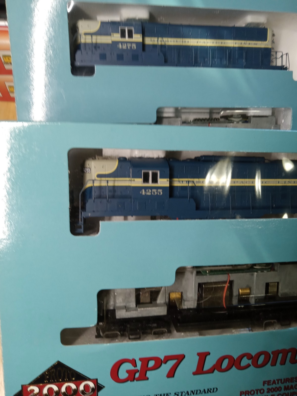Proto 2000 GP7 LOCOMOTIVES Mo Pac #4255#4275. Read Discrption