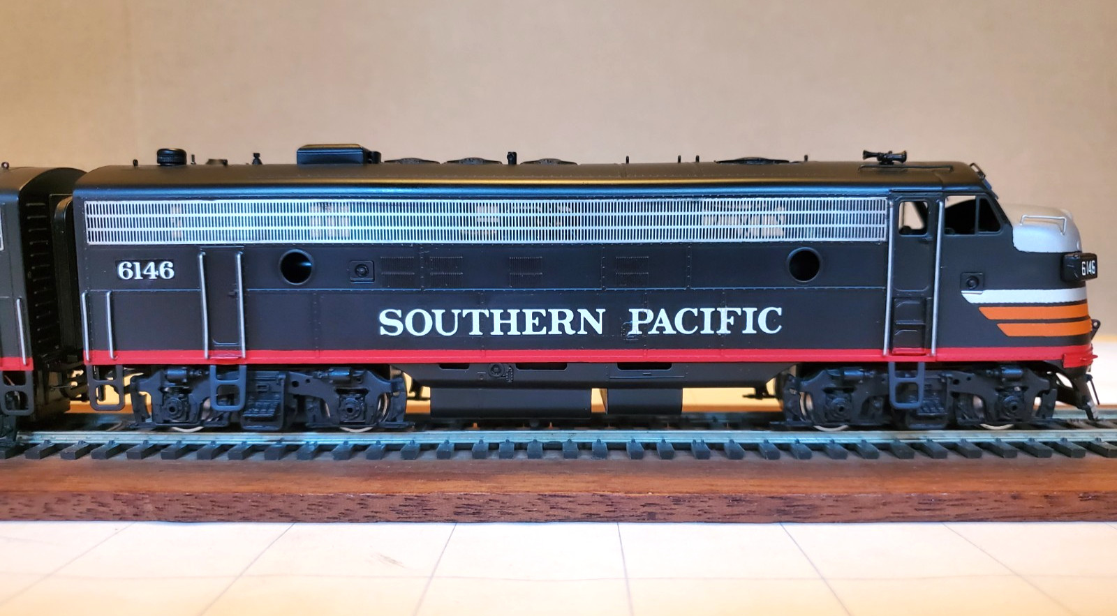 Oriental Limited Samhongsa SP EMD FP7A+F7B Phase 2 Factory Painted HO Brass