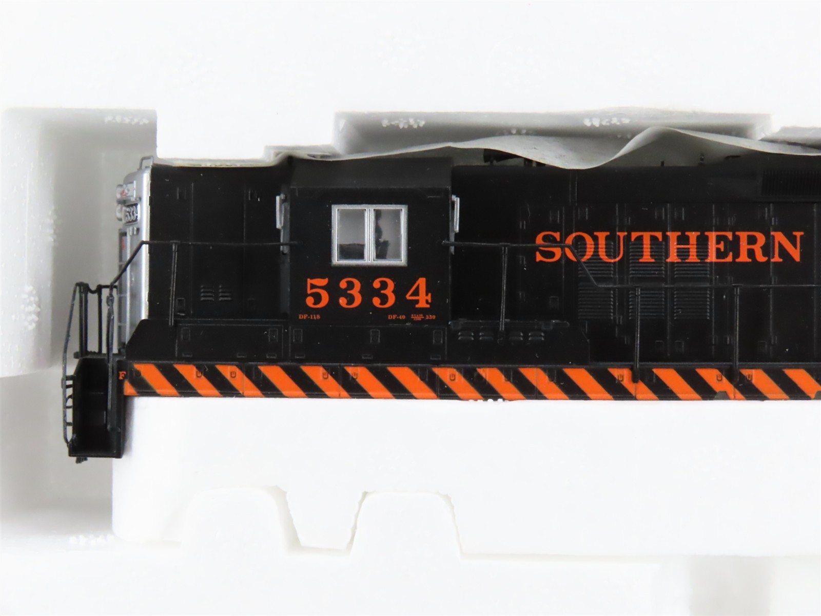 HO Scale Proto 2000 30148 SP Southern Pacific SD7 Diesel Locomotive #5334