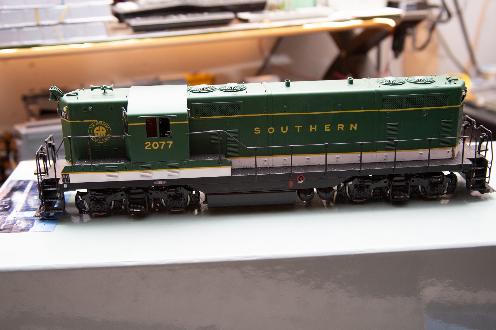 Challenger Imports, Inc Brass O Scale (2-Rail) Southern Railway EMD GP7 #2077