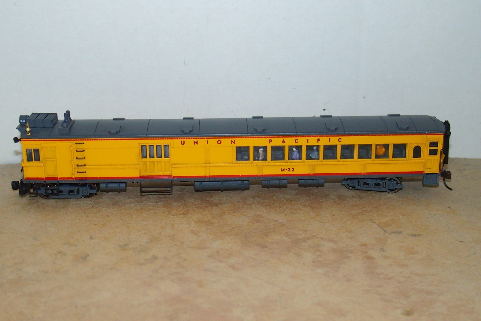HO SCALE SPECTRUM “DOODLEBUG” UP M-32 RAIL CAR IN ORIGINAL BOX. GOOD CONDITION.