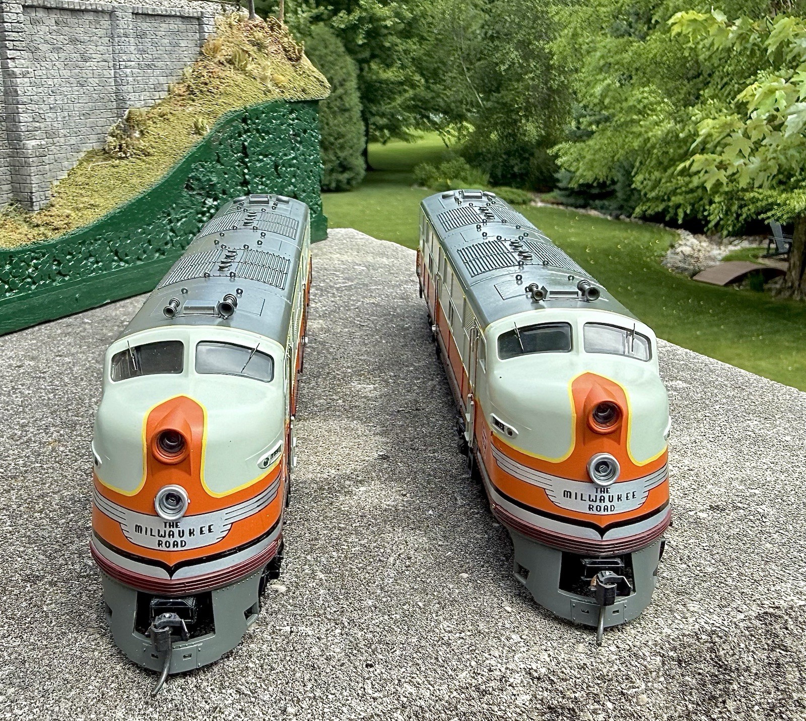 2 HO Scale BLI Paragon E6A/A Milwaukee Road DC/DCC/Sound/NIB