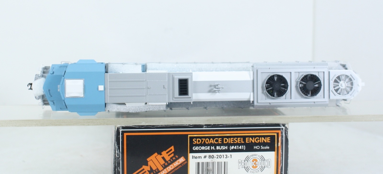 HO MTH 80-2013-1 George H. Bush SD70ACe Diesel Locomotive #4141 ProtoSound 3