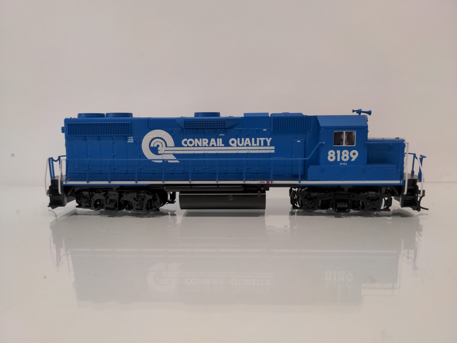 Atlas Trainman HO EMD GP38-2 Conrail CR 8189 DC/DCC Ready