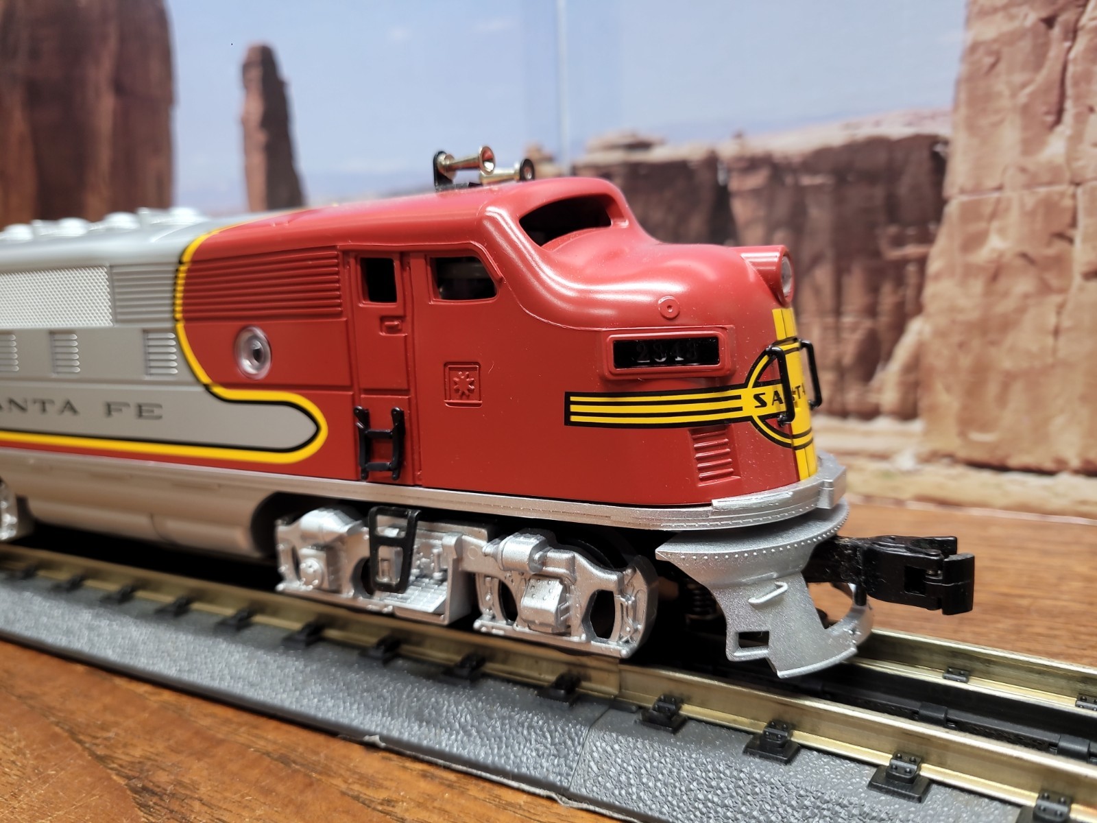 Williams O Gauge F-3 2343 Santa Fe Super Chief Diesel Locomotive