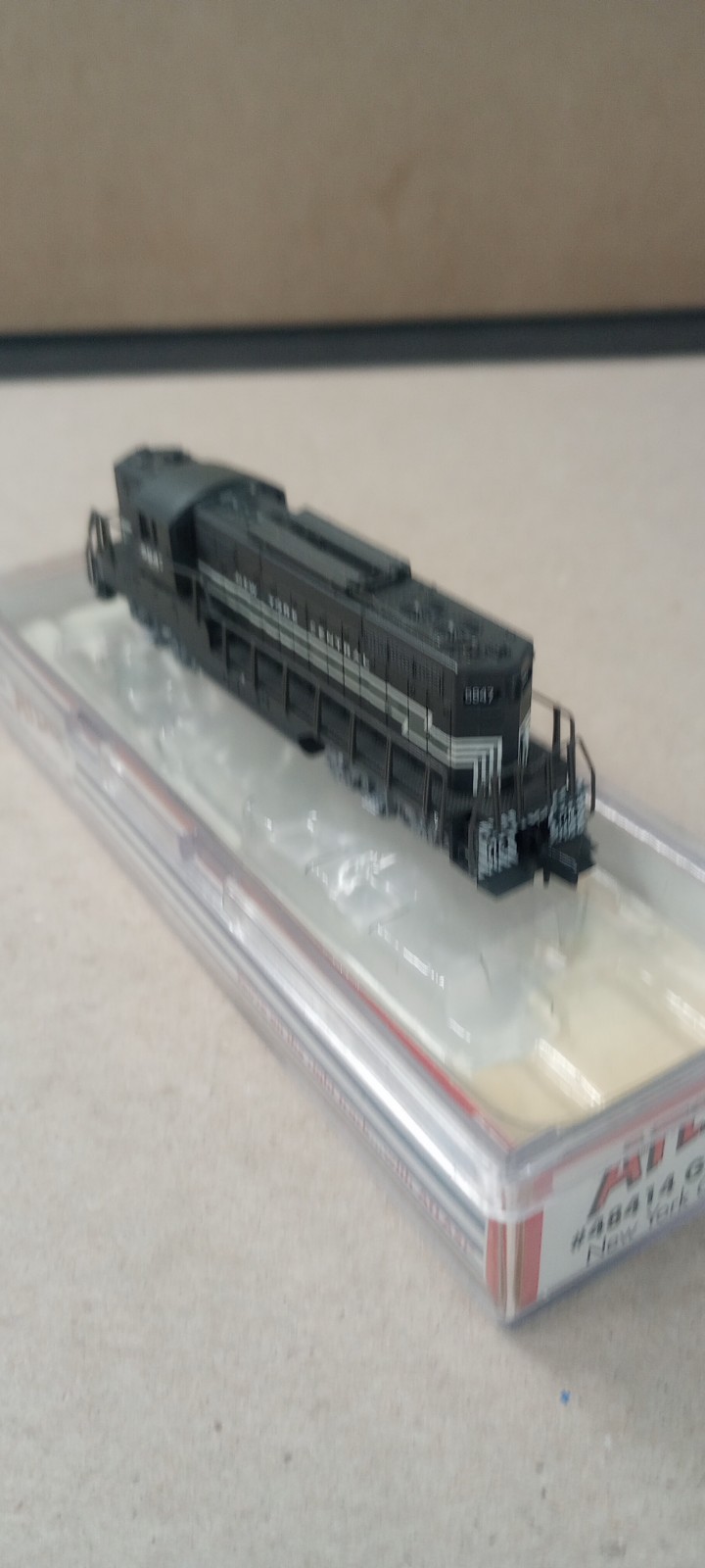 N Scale Atlas GP9 Torpedo Tube New York Central Locomotive
