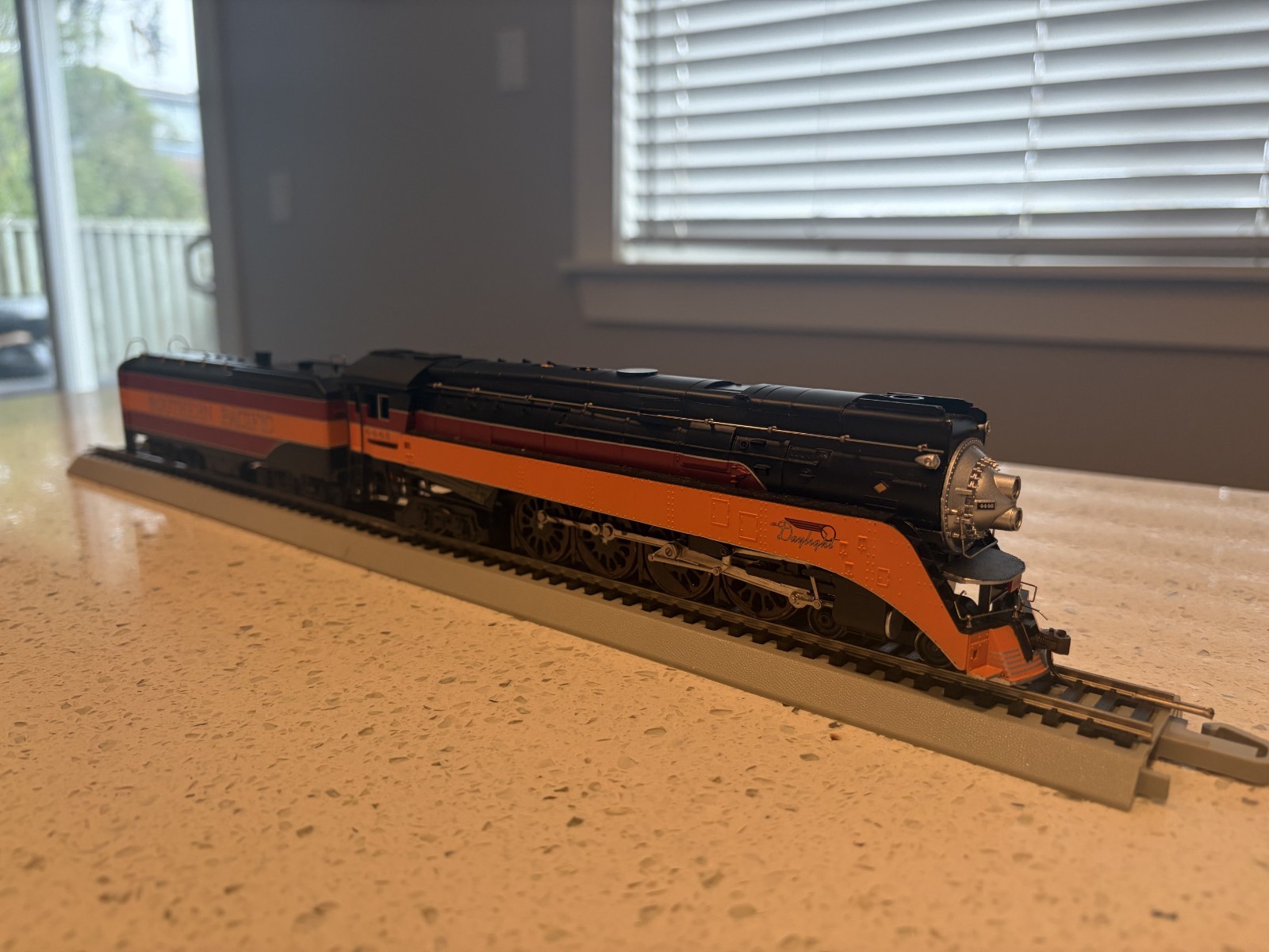 Bachmann Southern Pacific Daylight No 4446 (Billboard Lettering) Class GS4 4-8-4