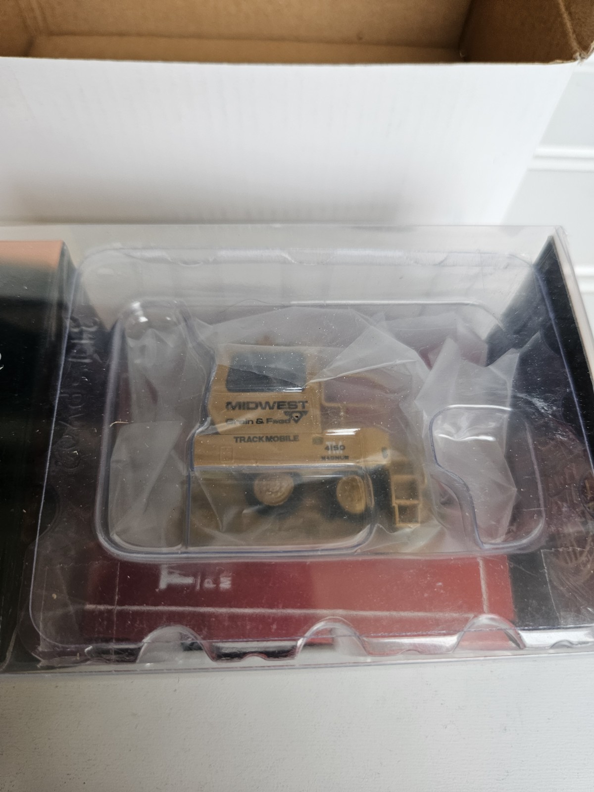 Broadway Limited Imports HO Scale Midwest Grain & Feed Trackmobile w/ Box Manual