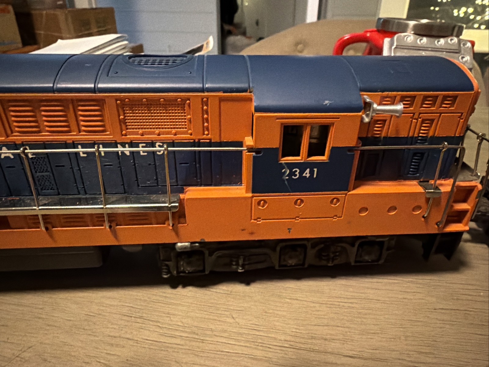 2341 NEW JERSEY CENTRAL FM DIESEL LOCO with a Williams Shell.