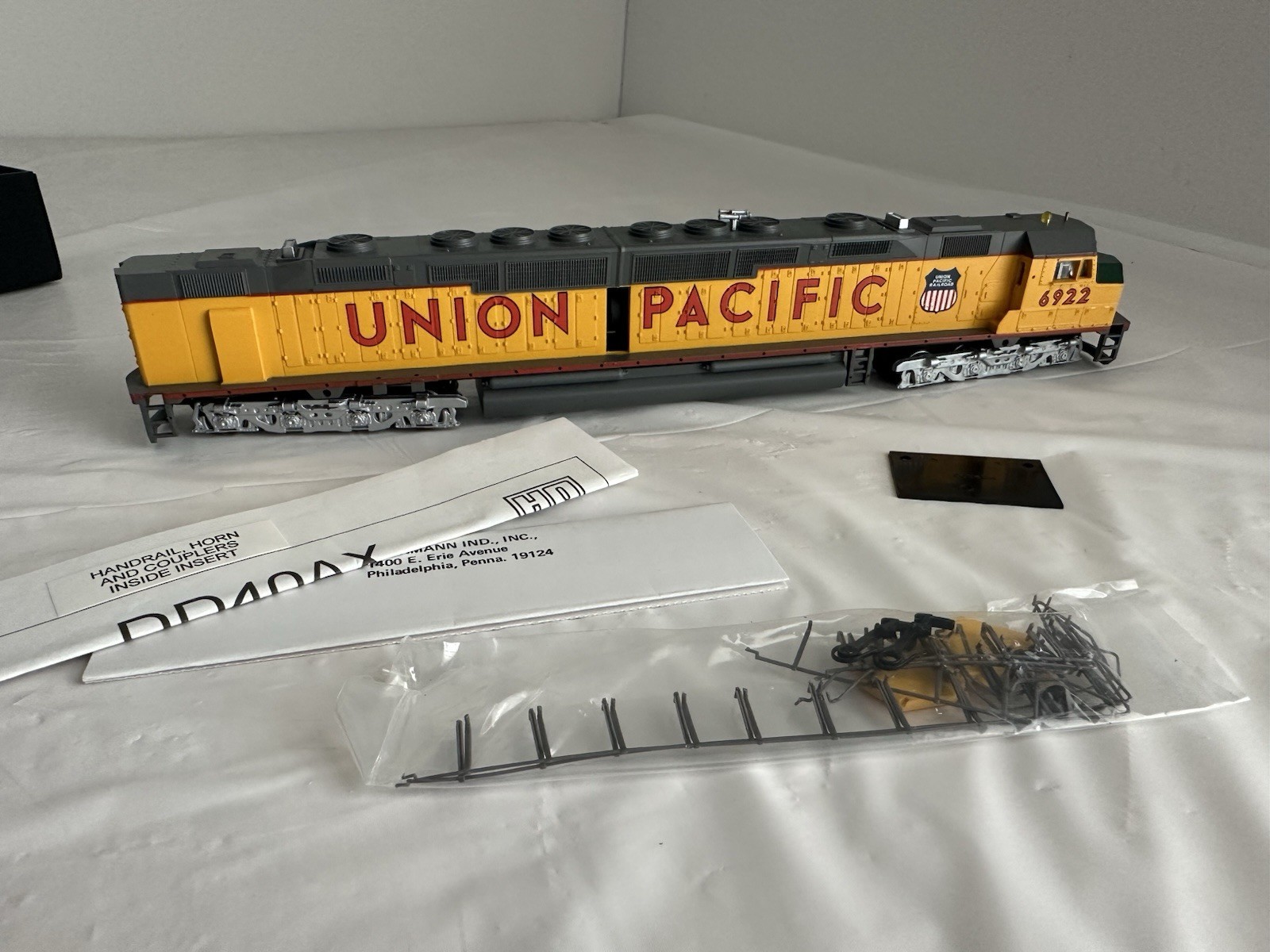 Bachmann Spectrum 81303 HO Scale EMD DD40Ax Union Pacific #6922 NIB