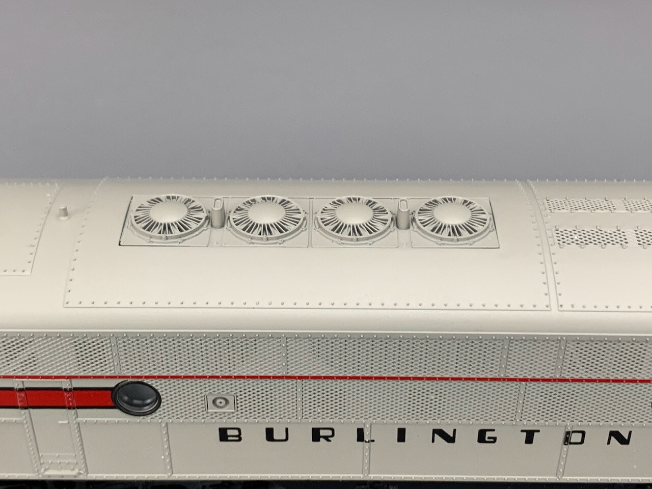 HO Stewart F3A PH II Locomotive CB&Q Low Fans Powered HO4101