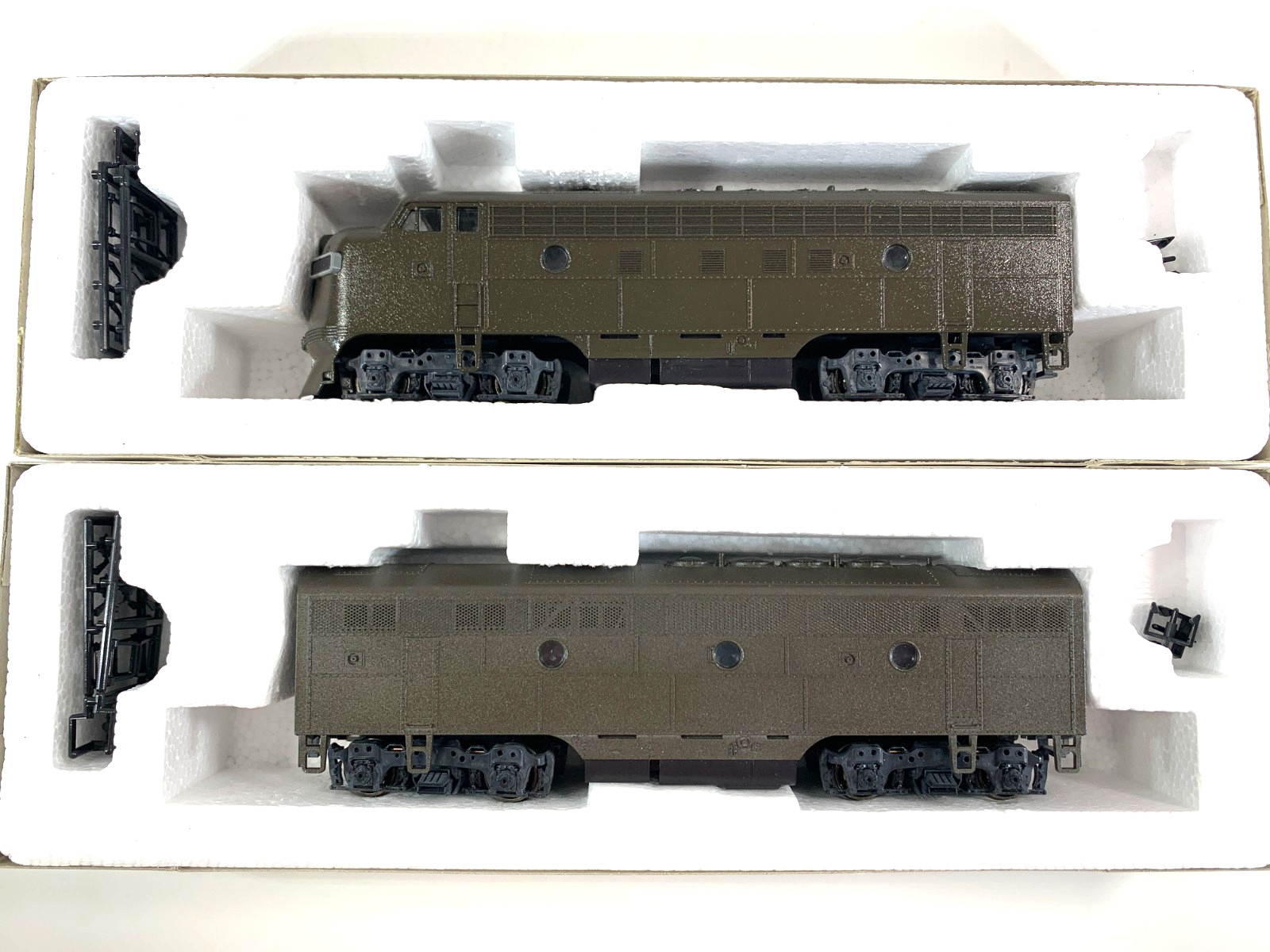 HO Stewart Hobbies F3AB Set Phase 1 Custom Painted Olive Drab