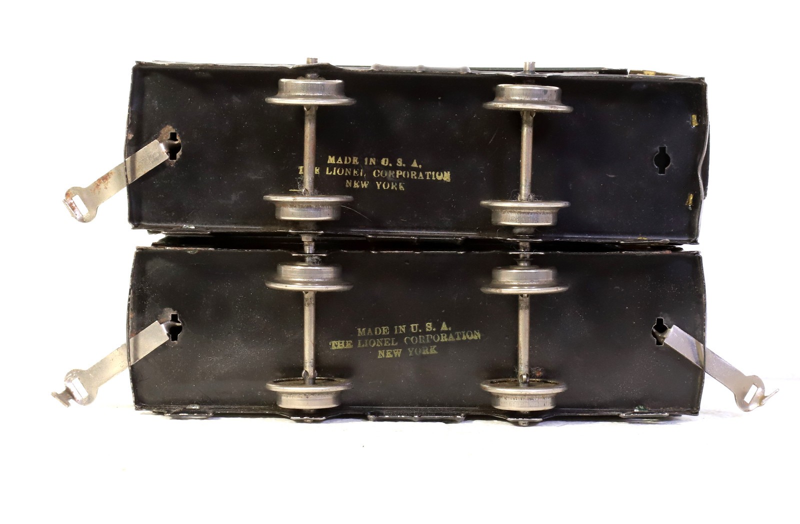 LIONEL PREWAR O GA #152 0-4-0 ELECTRIC, and 629, 630 PASSENGER CARS