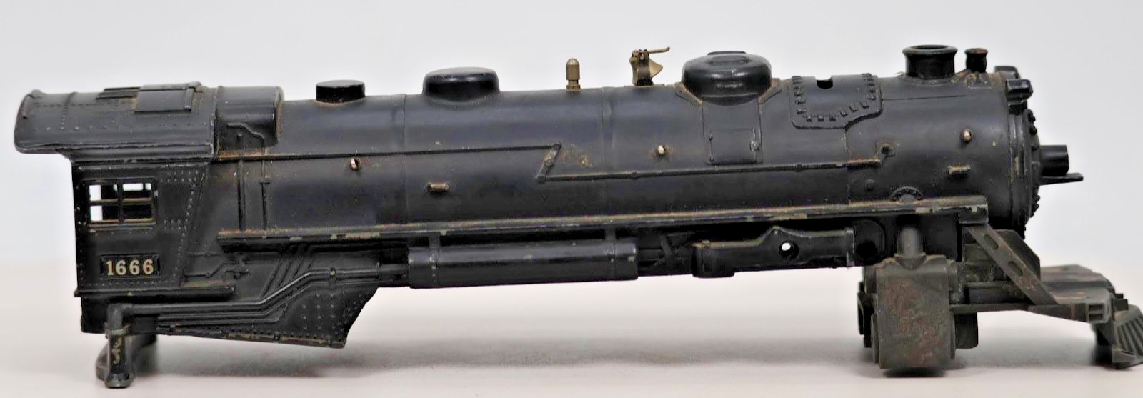 Lionel 1666 Vintage O Gauge 2-6-2 Die-Cast Steam Locomotive Shell Only 1:48