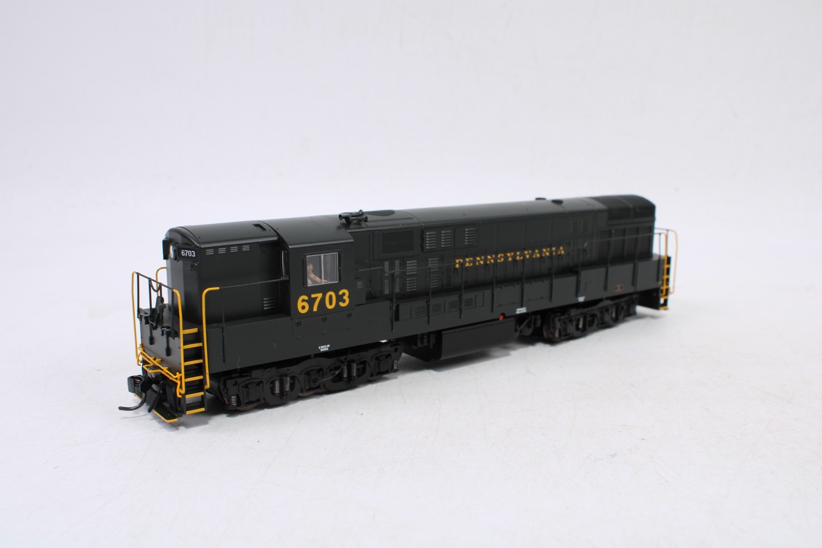 Atlas HO Scale 10004143 FM H-24-66 Locomotive Pennsylvania #6703 DCC/LokSound